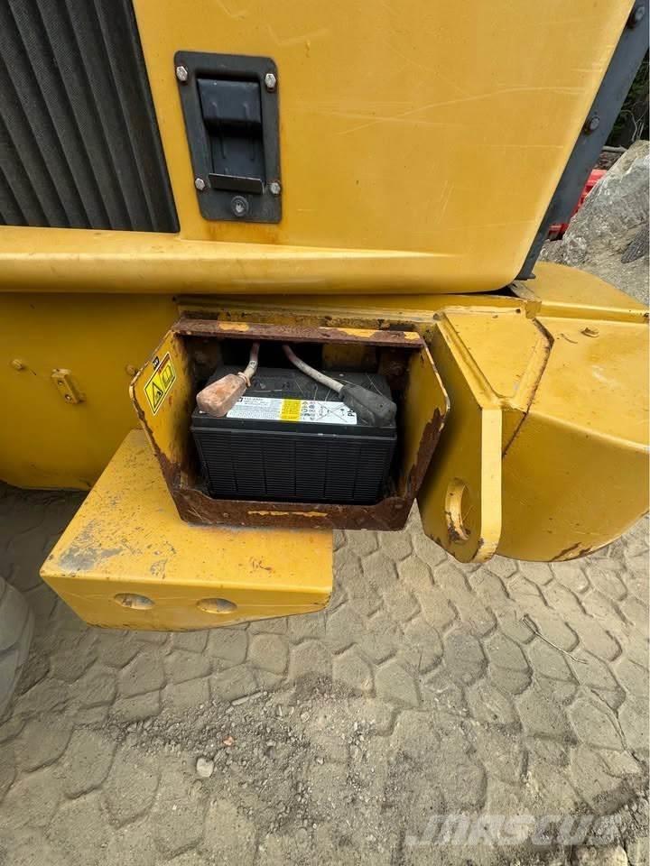 CAT 930G Rataslaadurid