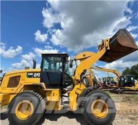 CAT 930M Rataslaadurid