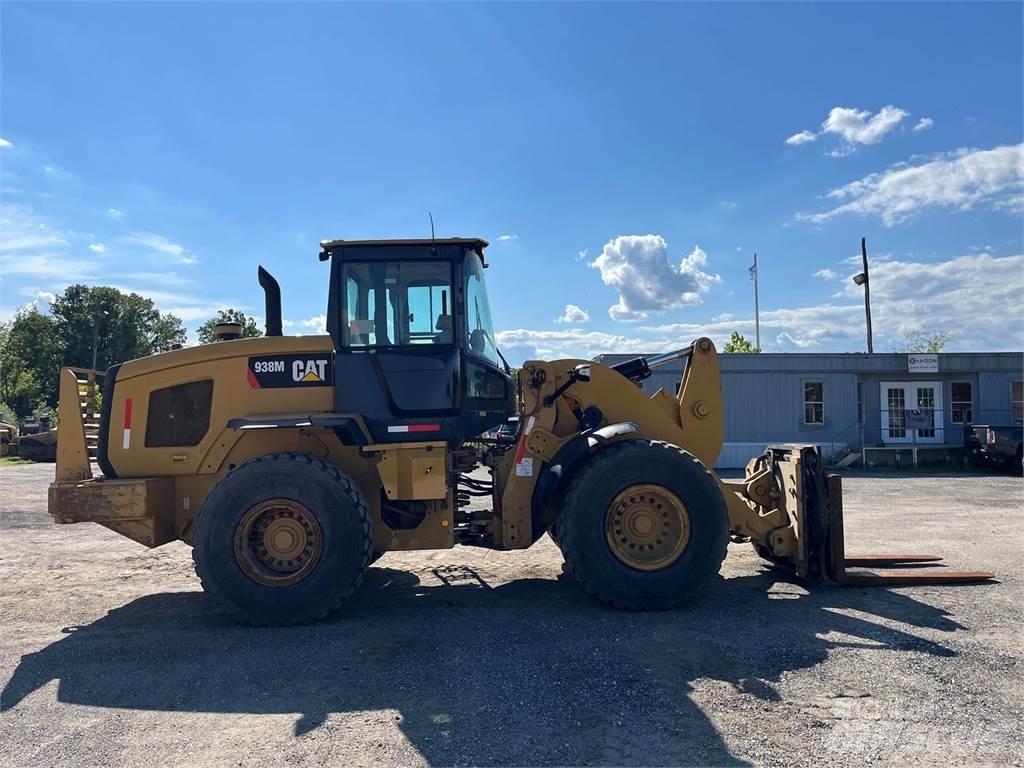 CAT 938M Rataslaadurid