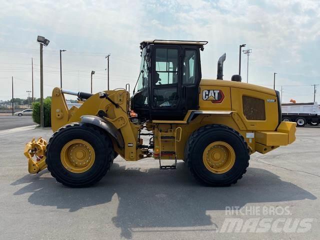 CAT 938M Rataslaadurid