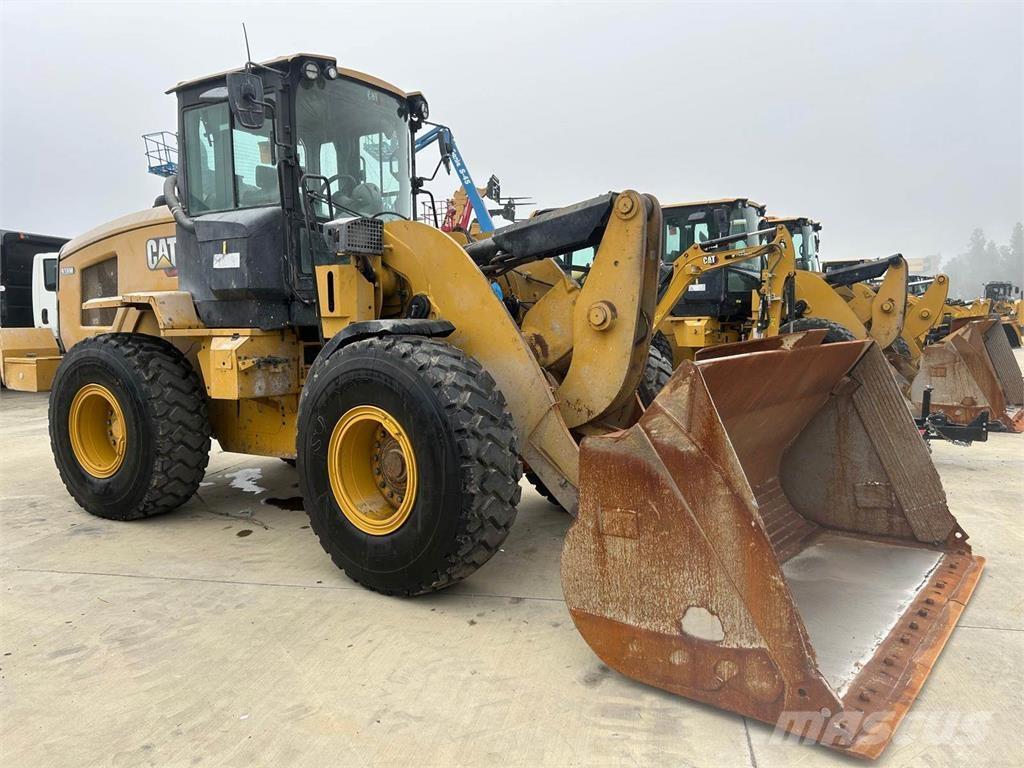 CAT 938M Rataslaadurid