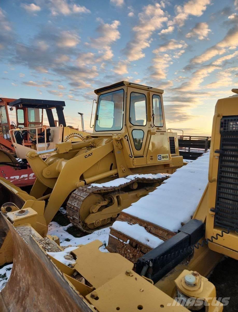 CAT 943 Roomiklaadurid