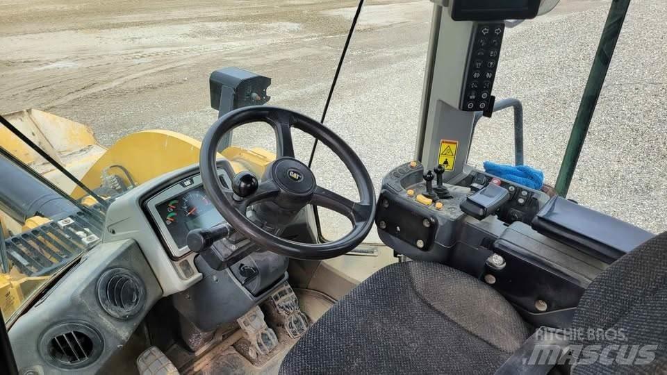 CAT 950M Rataslaadurid