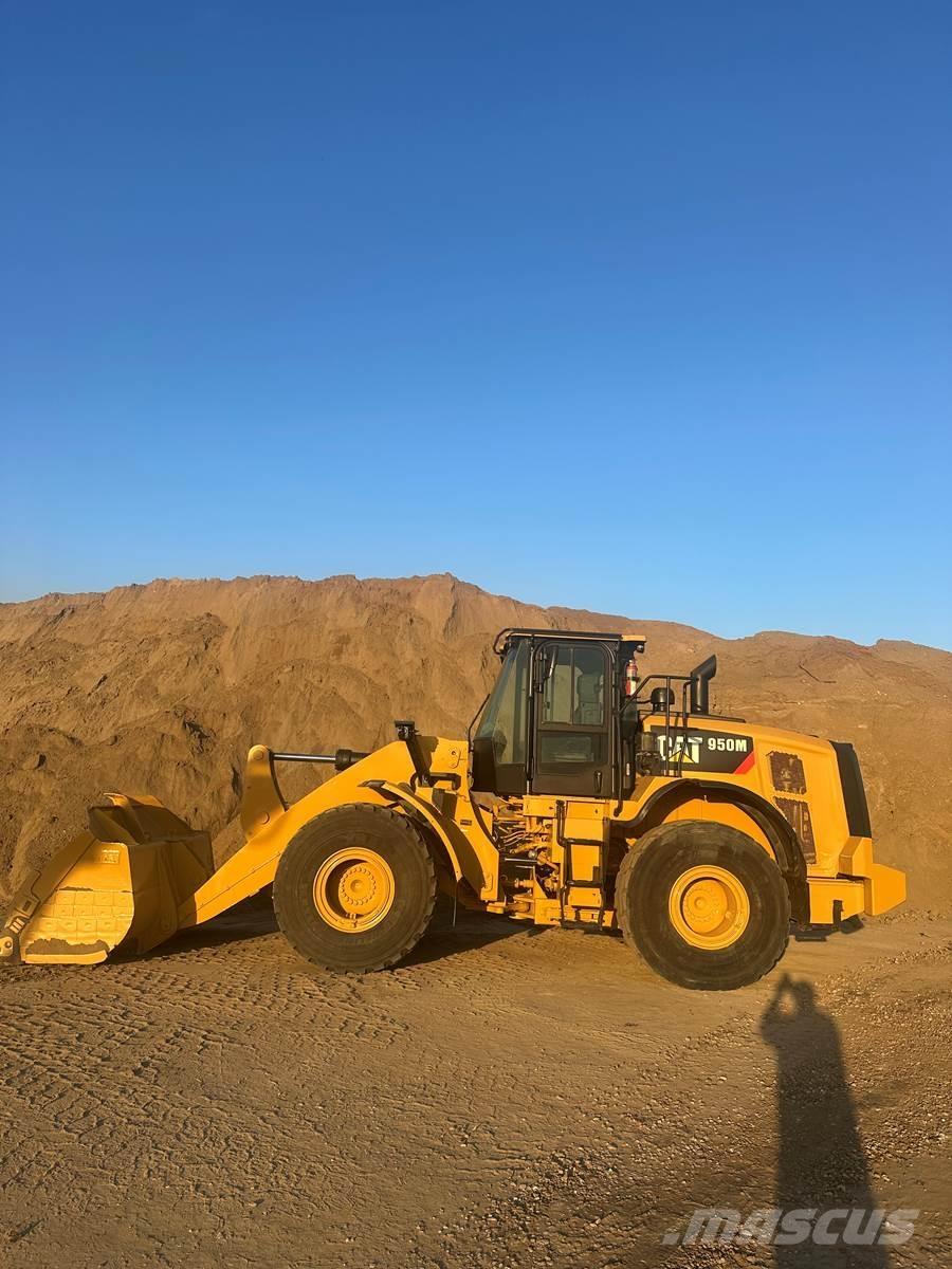 CAT 950M Rataslaadurid
