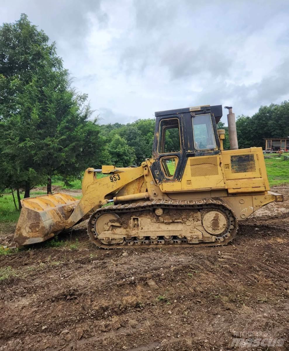CAT 953 Roomiklaadurid