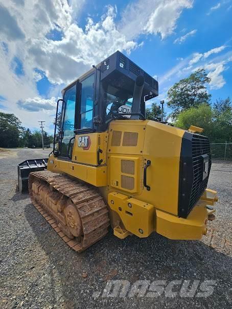 CAT 953 Roomiklaadurid