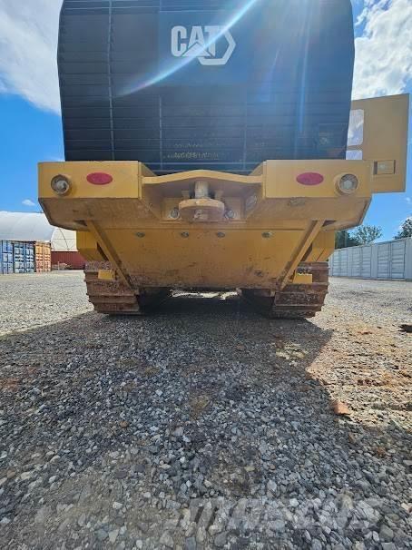CAT 953 Roomiklaadurid