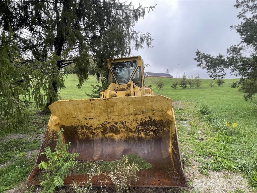 CAT 966 Rataslaadurid