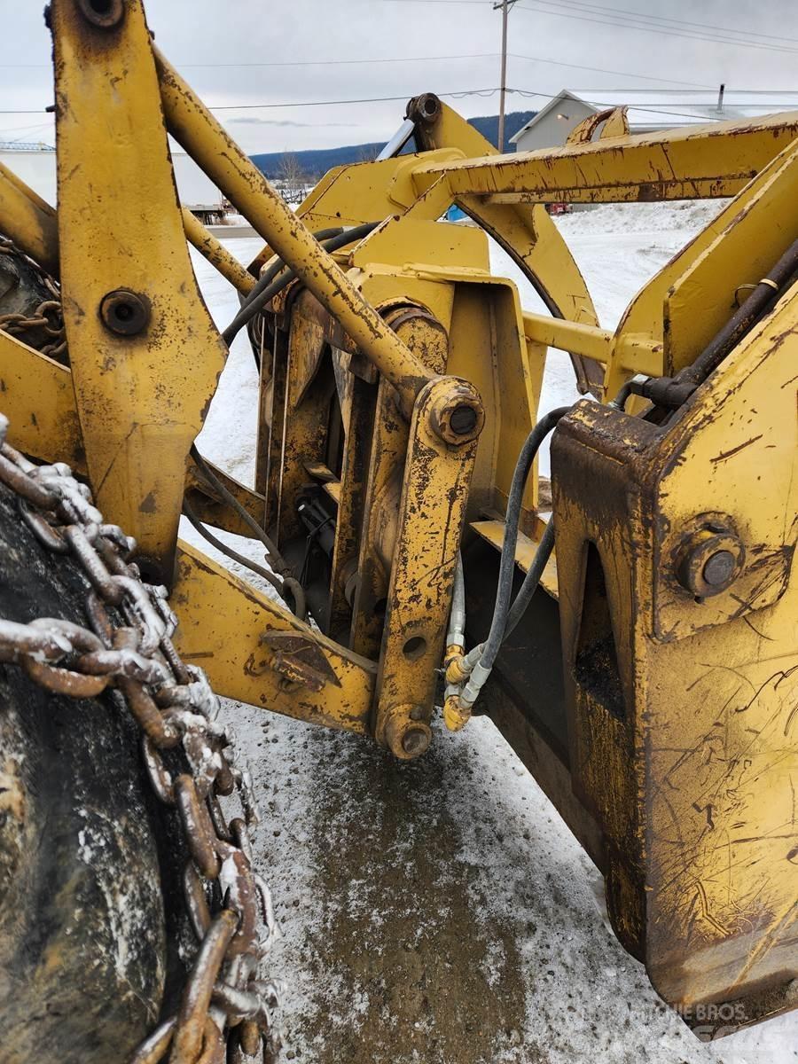 CAT 966C Rataslaadurid