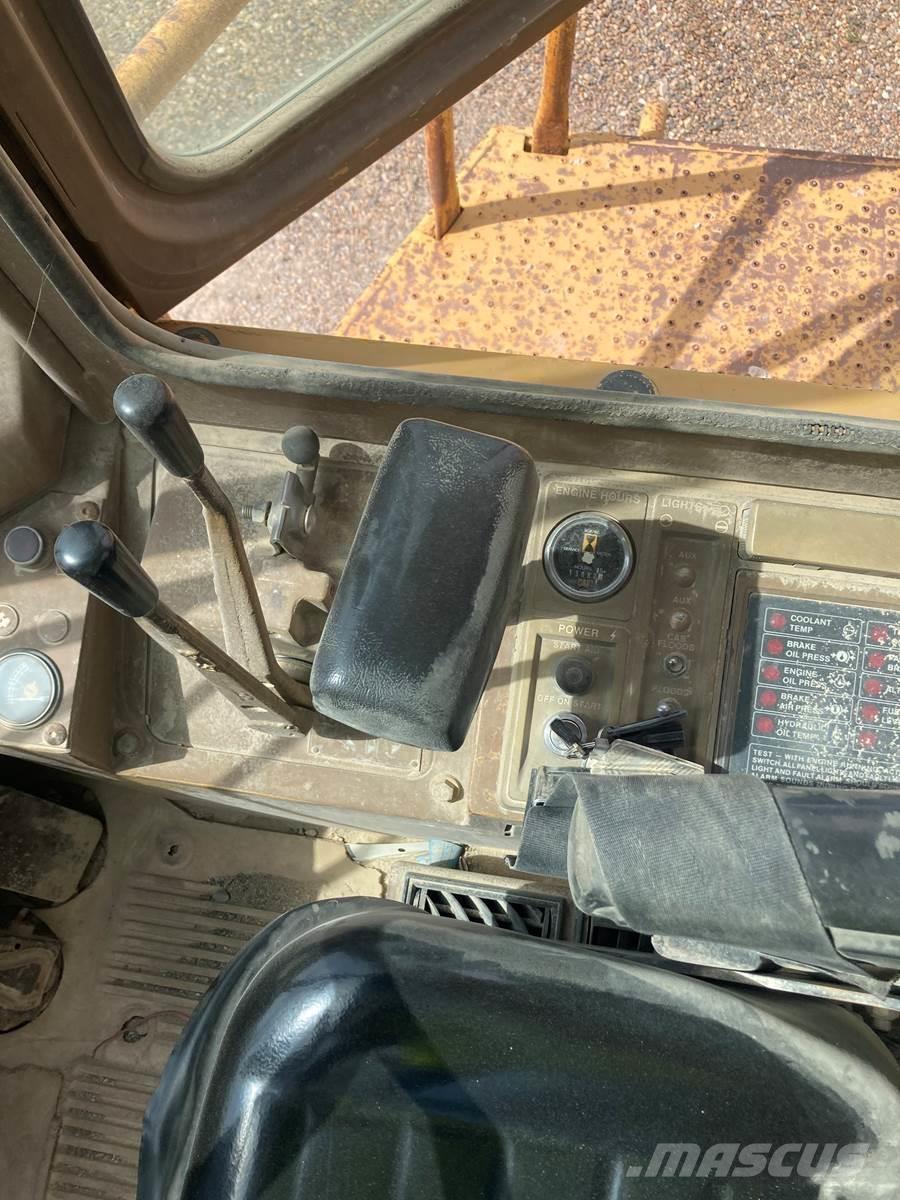 CAT 966D Rataslaadurid