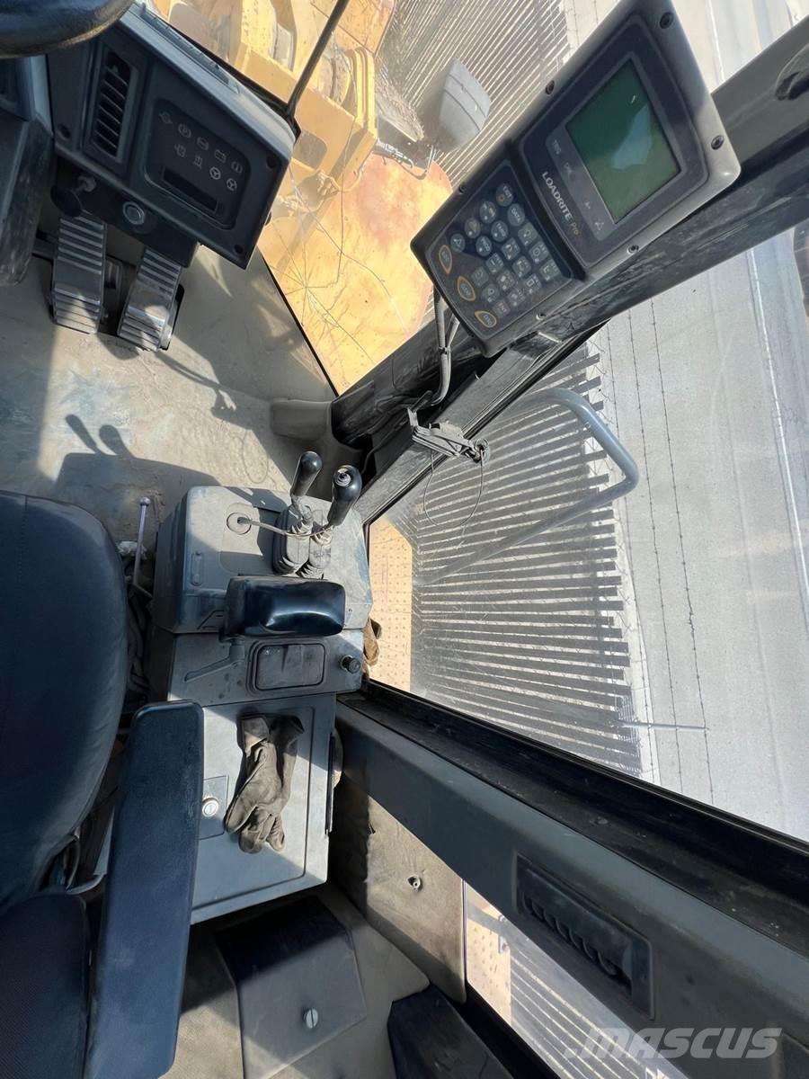 CAT 966G Rataslaadurid