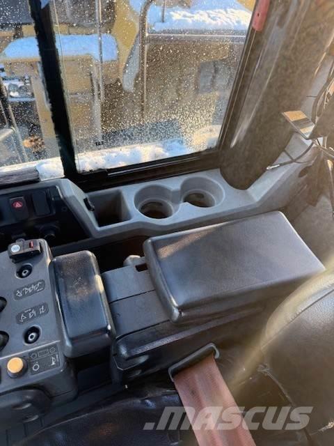 CAT 980M Rataslaadurid