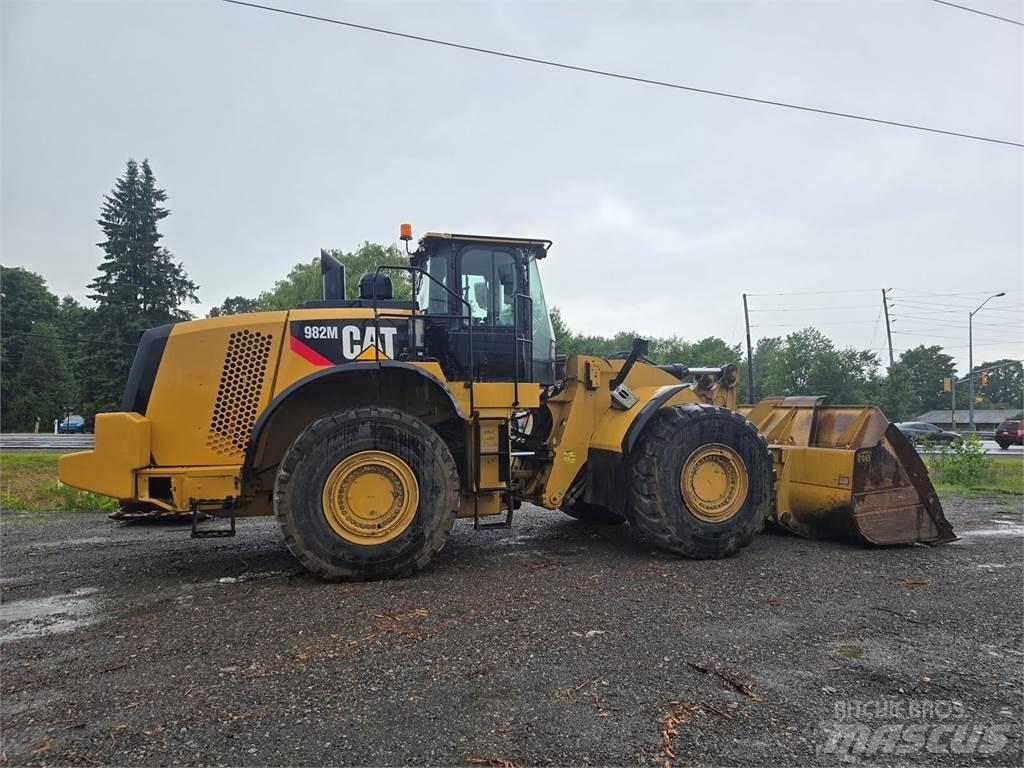 CAT 982M Rataslaadurid