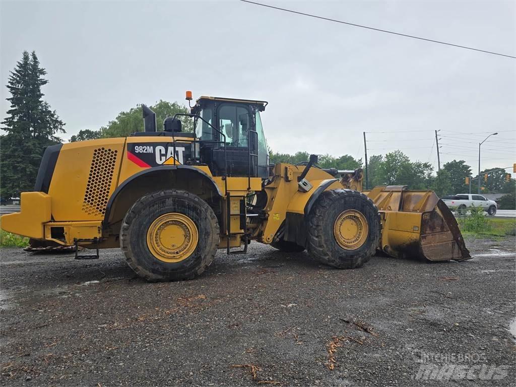 CAT 982M Rataslaadurid