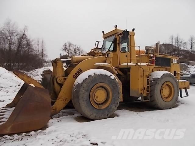 CAT 988B Rataslaadurid