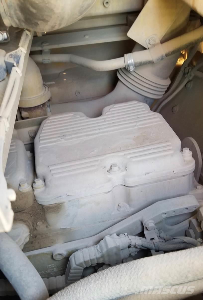 CAT 988K Rataslaadurid