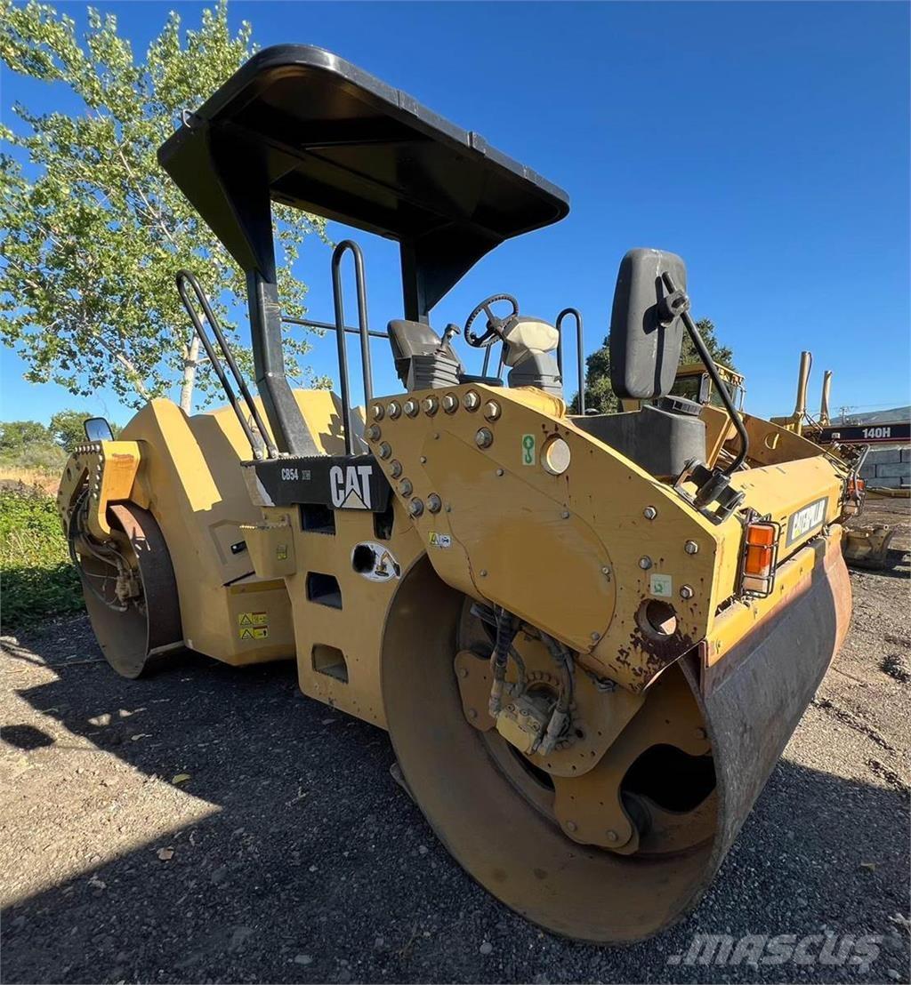 CAT CB54 Ühe trumliga rullid