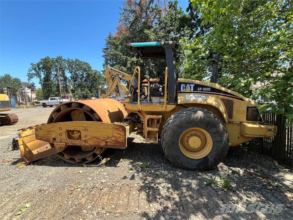 CAT CP563E Ühe trumliga rullid