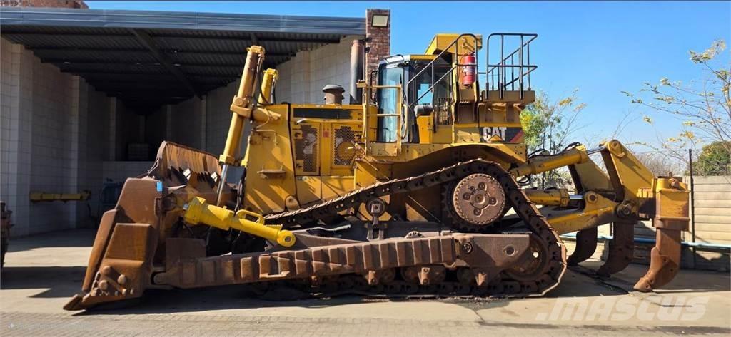 CAT D10T Buldooserid
