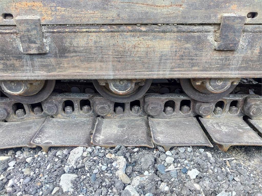 CAT D3B Buldooserid
