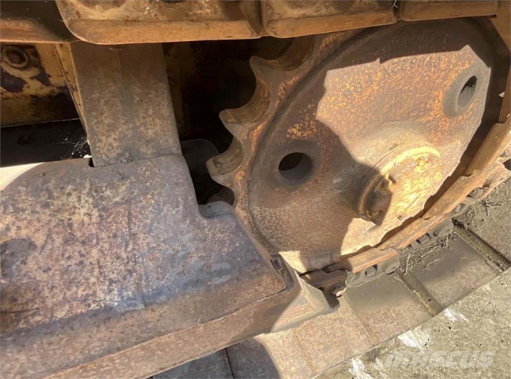 CAT D3B Z Buldooserid