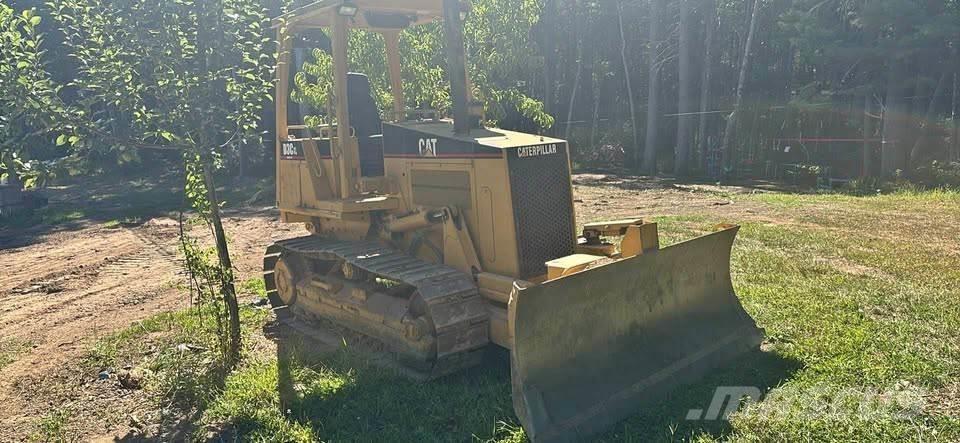 CAT D3C XL Buldooserid