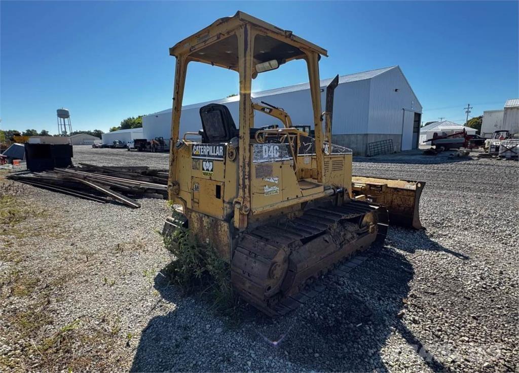 CAT D4C Buldooserid