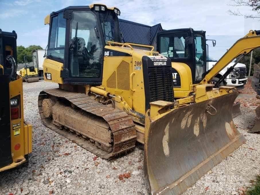 CAT D4K XL Buldooserid