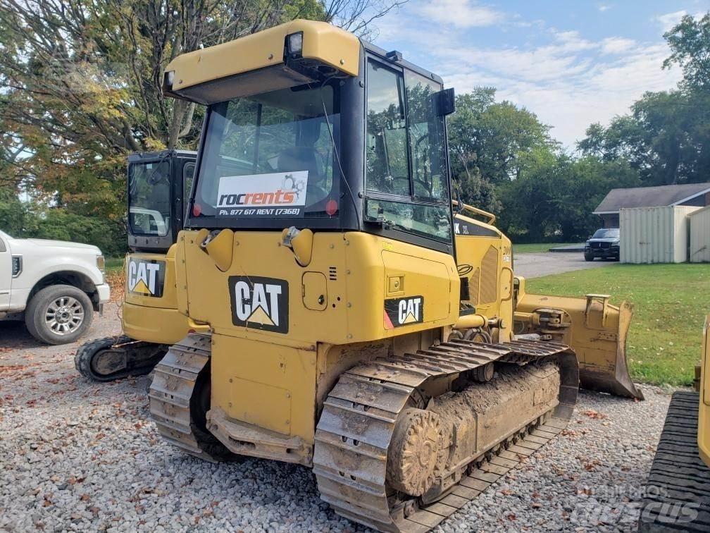 CAT D4K XL Buldooserid