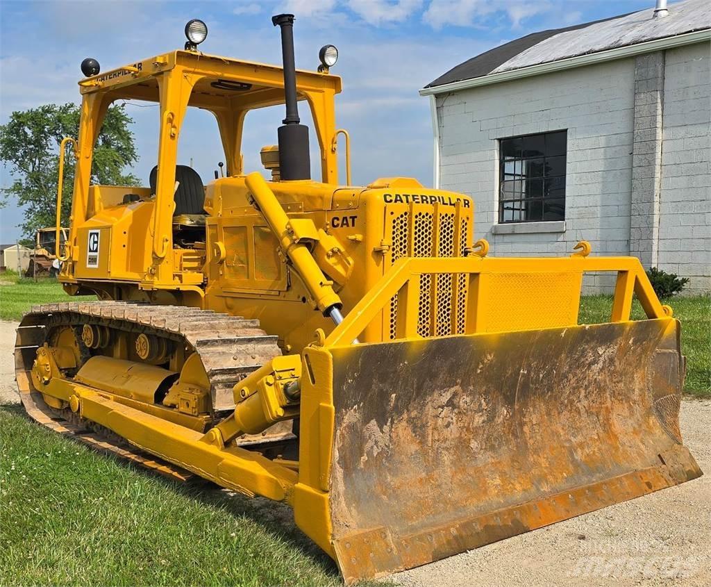 CAT D5B Buldooserid