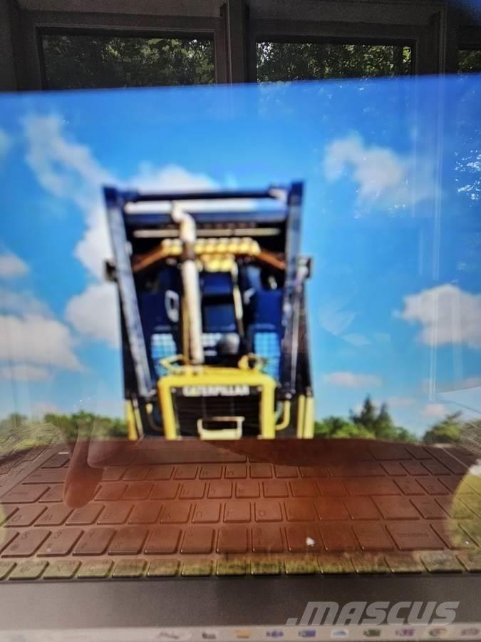 CAT D5G XL Buldooserid