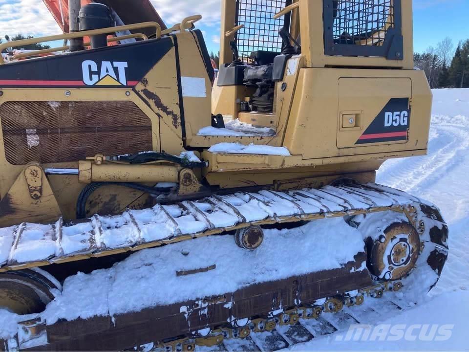 CAT D5G XL Buldooserid