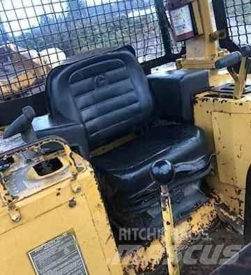 CAT D5H Buldooserid