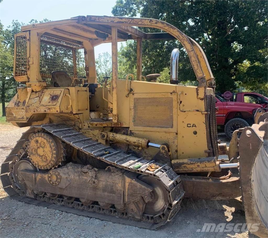 CAT D5H Buldooserid