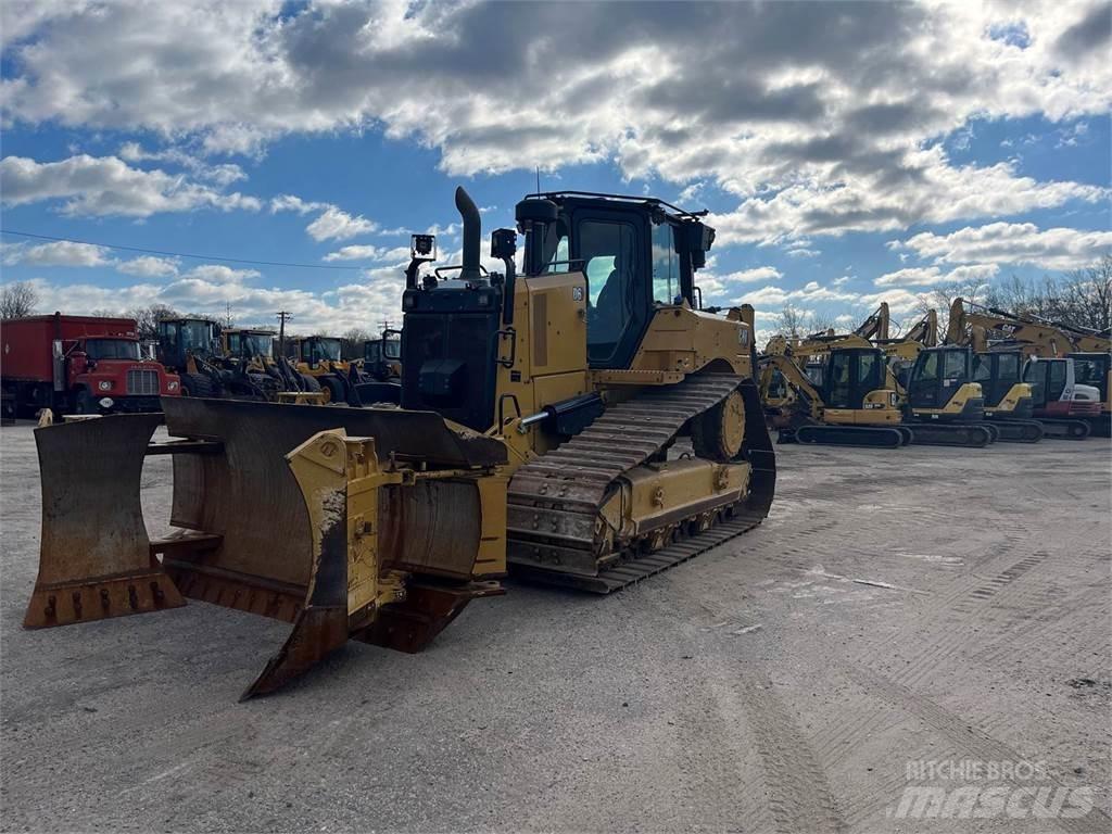 CAT D6 Buldooserid
