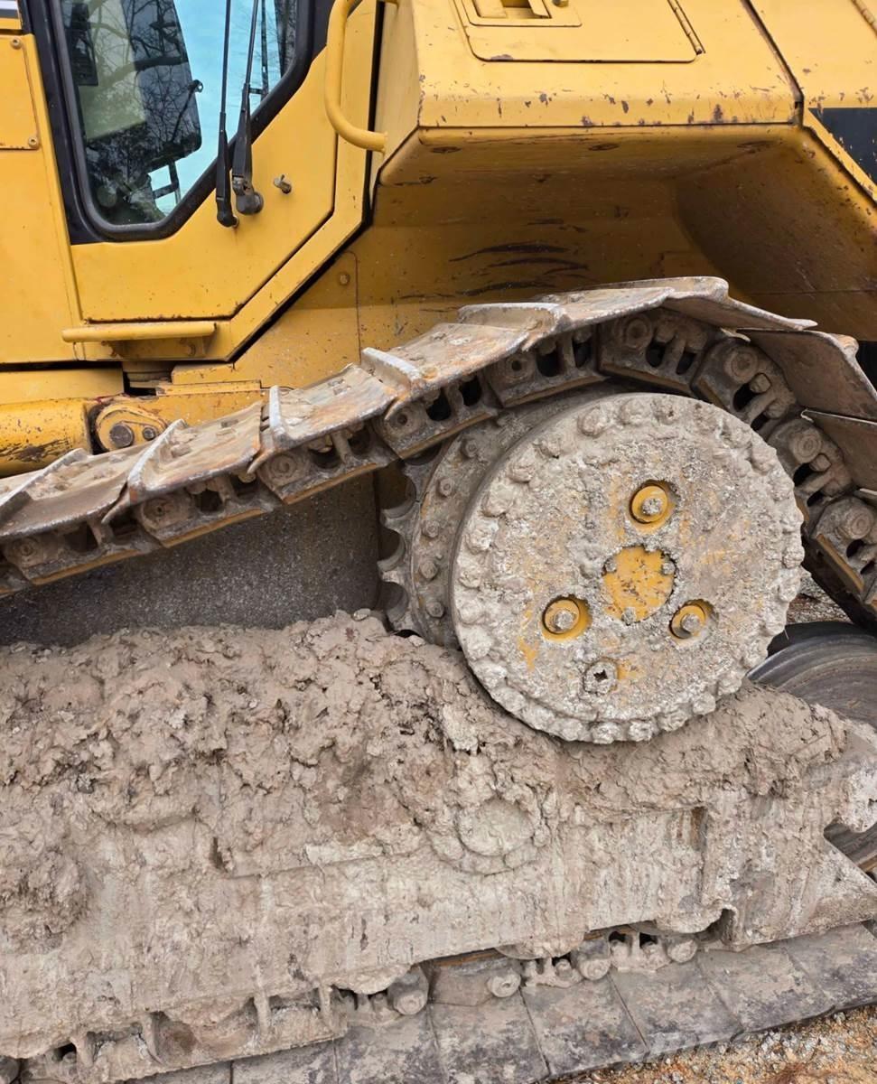 CAT D6M XL Buldooserid