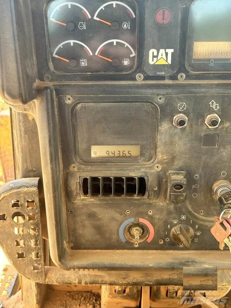 CAT D6N XL Buldooserid