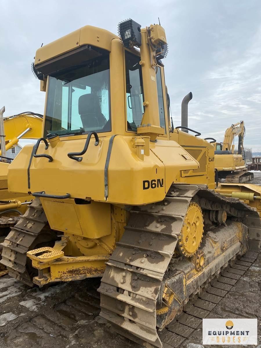 CAT D6N XL Buldooserid
