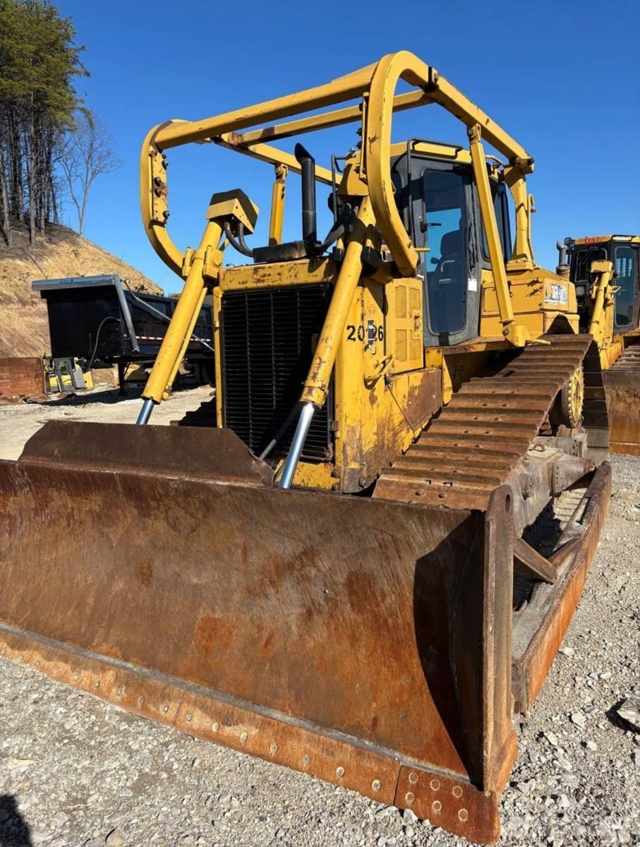 CAT D6R Buldooserid
