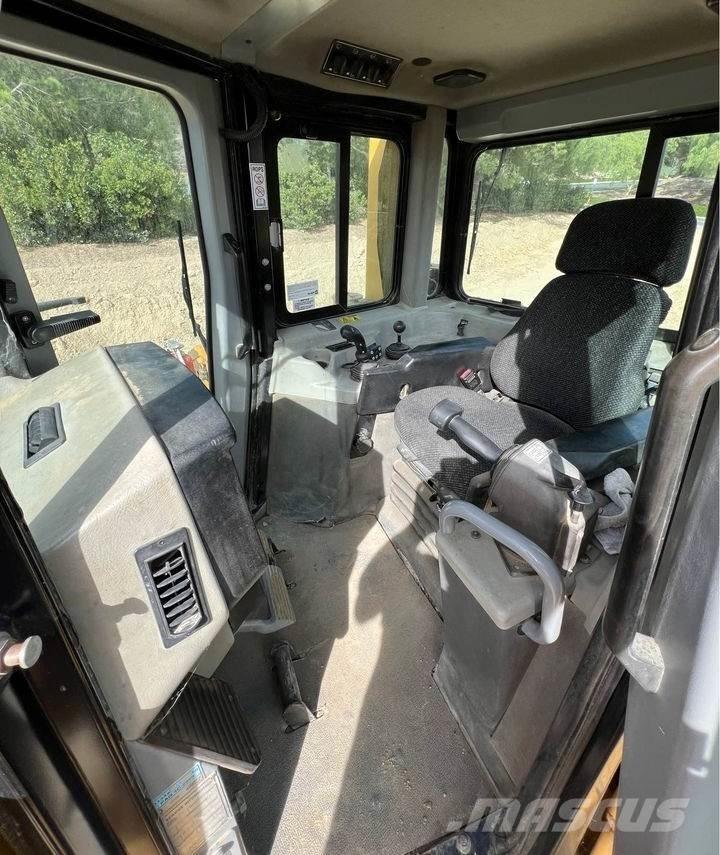 CAT D6T Buldooserid