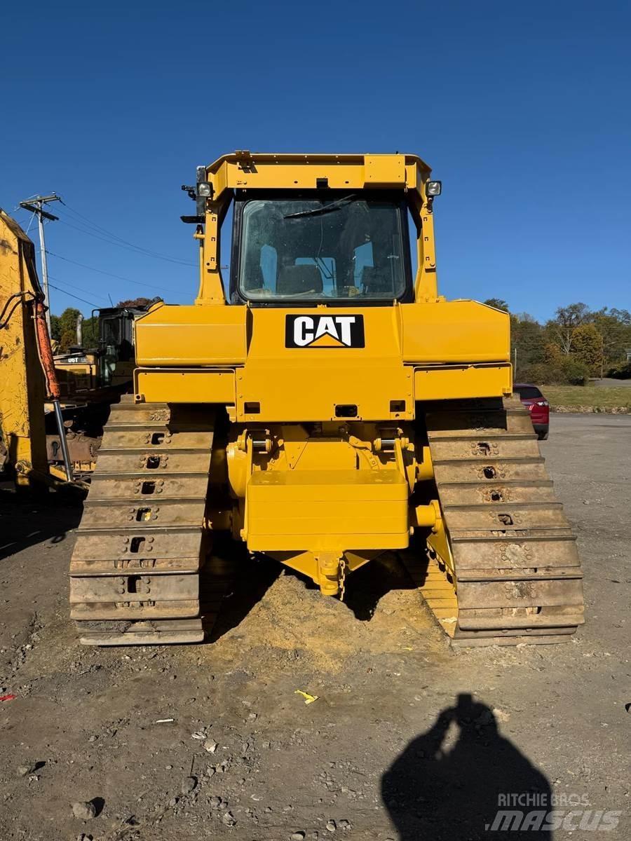CAT D6T Buldooserid