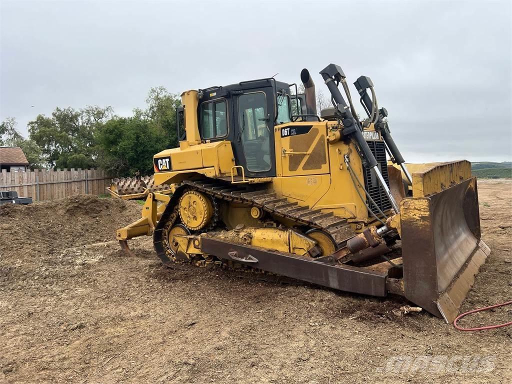 CAT D6T XL Buldooserid