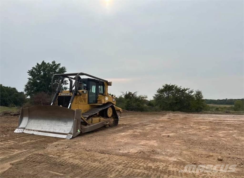 CAT D6T XW Buldooserid