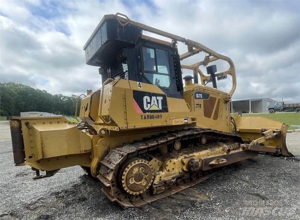 CAT D7E Buldooserid