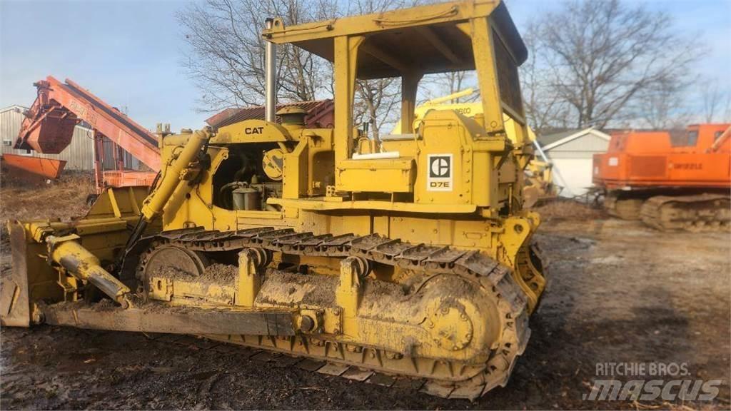 CAT D7F Buldooserid