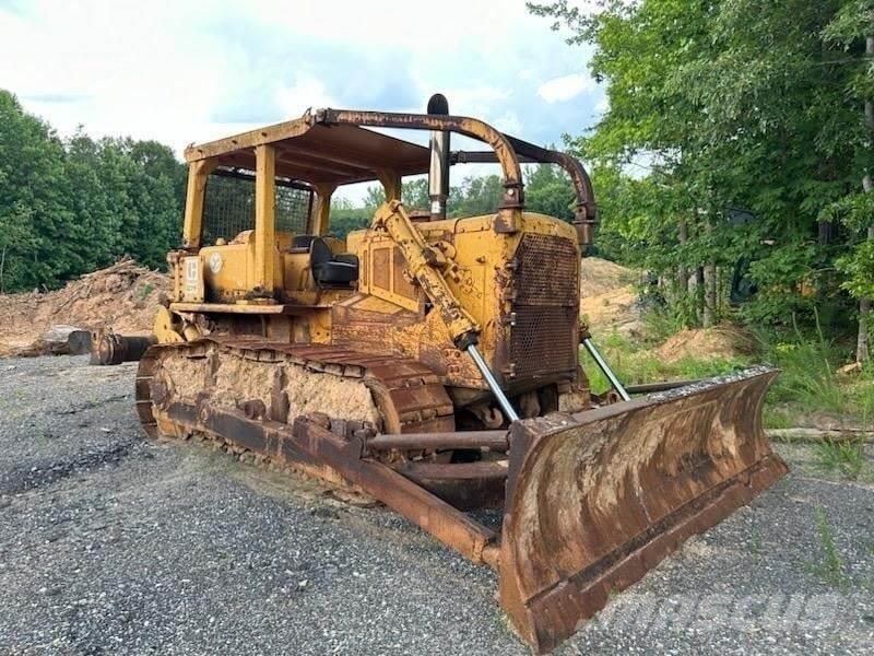 CAT D7F Buldooserid