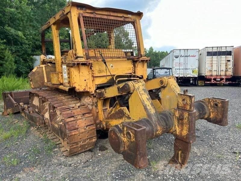 CAT D7F Buldooserid