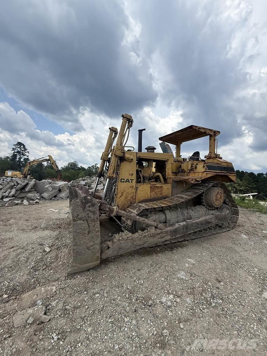 CAT D7H Buldooserid
