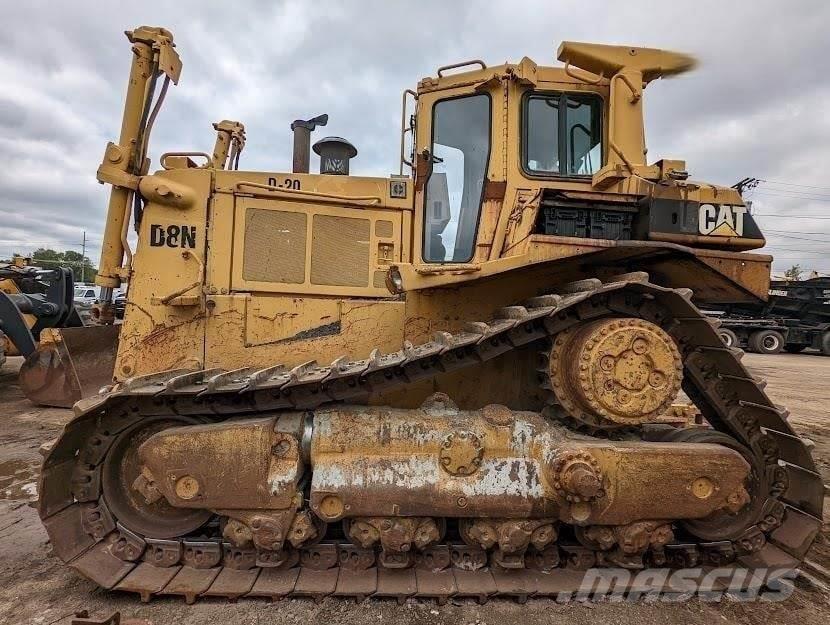 CAT D8N Buldooserid