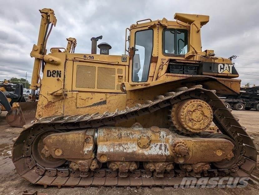 CAT D8N Buldooserid